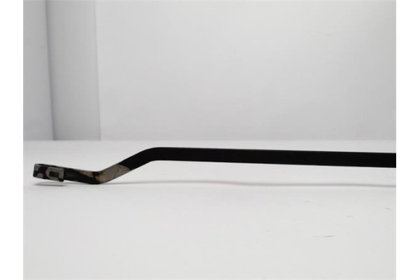 Recambio de brazo limpiaparabrisas delantero derecho para nissan pickup (d22) 2.5 d referencia OEM IAM 2888001G63 2888001 