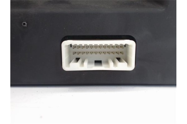 Recambio de pantalla para nissan almera (n16/e) referencia OEM IAM 28090BU700A  