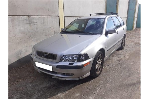 volvo v40 familiar (1995) del año 