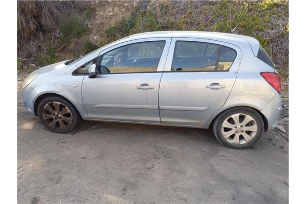 opel corsa d del año 2008