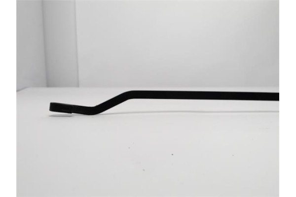 Recambio de brazo limpiaparabrisas delantero izquierdo para nissan pickup (d22) 2.5 d referencia OEM IAM 2885001G60  