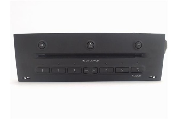 Recambio de radio / cd para renault megane ii berlina 5p referencia OEM IAM 8200084437  