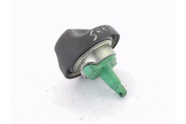 Recambio de tapon combustible para bmw serie 1 berlina (e81/e87) 2.0 118d referencia OEM IAM 16117193381  