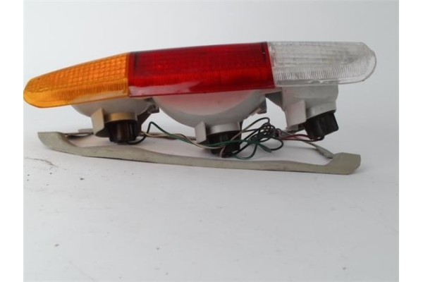 Recambio de piloto trasero izquierdo para nissan vanette (c220) 2.0 vanette bus slx diesel referencia OEM IAM   