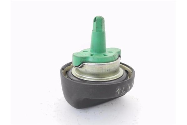 Recambio de tapon combustible para bmw serie 1 berlina (e81/e87) 2.0 118d referencia OEM IAM 16117193381  