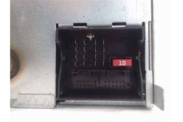 Recambio de radio / cd para volkswagen polo iv (9n3) referencia OEM IAM 6Q0035152E  