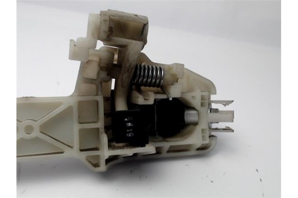 Recambio de maneta exterior delantero derecha para kia rio (ub) 1.2 basic referencia OEM IAM 826521W0303D  