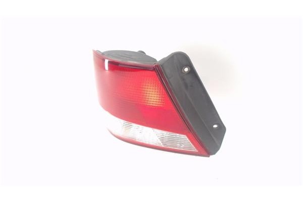 Recambio de piloto trasero izquierdo para hyundai accent (lc) 1.5 referencia OEM IAM 9240125220  