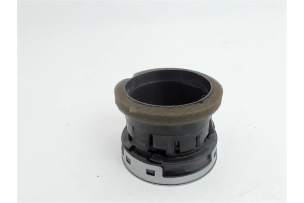Recambio de rejilla entrada de aire para ford fiesta (cbk) referencia OEM IAM 6S6HA018B09 1600110 