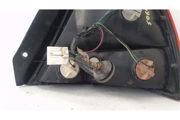 Recambio de piloto trasero izquierdo para hyundai accent (lc) 1.5 referencia OEM IAM 9240125220  