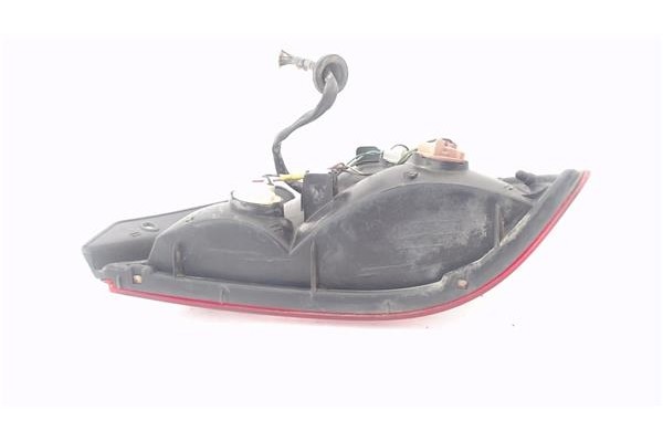Recambio de piloto trasero izquierdo para hyundai accent (lc) 1.5 referencia OEM IAM 9240125220  