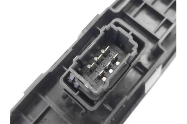 Recambio de mando elevalunas delantero derecho para peugeot 207 1.4 16v referencia OEM IAM 6554QK  