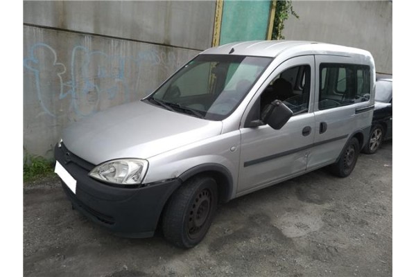 opel combo (corsa c)(2001) del año 