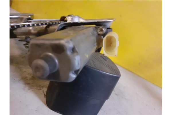 Recambio de mecanismo elevalunas delantero izquierdo para toyota yaris (ncp1/nlp1/scp1) 1.3 referencia OEM IAM 0130822018  