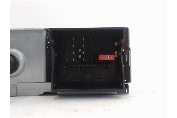 Recambio de radio / cd para citroen c2 referencia OEM IAM PSARDCD411-52  