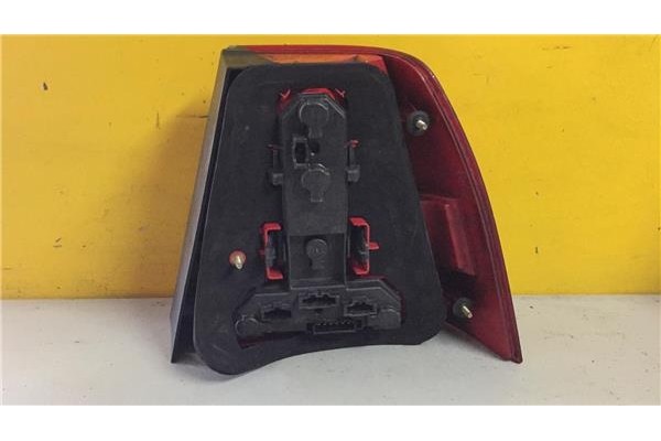 Recambio de piloto trasero izquierdo para volkswagen bora berlina (1j2)(1998) 1.6 conceptline [1,6 ltr. - 74 kw] referencia OEM 