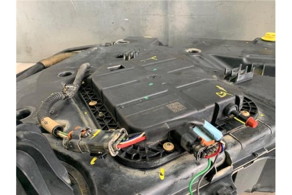 Recambio de deposito ad blue para citroen jumpy furgón 2.0 club m referencia OEM IAM 1682620580 9822257280 