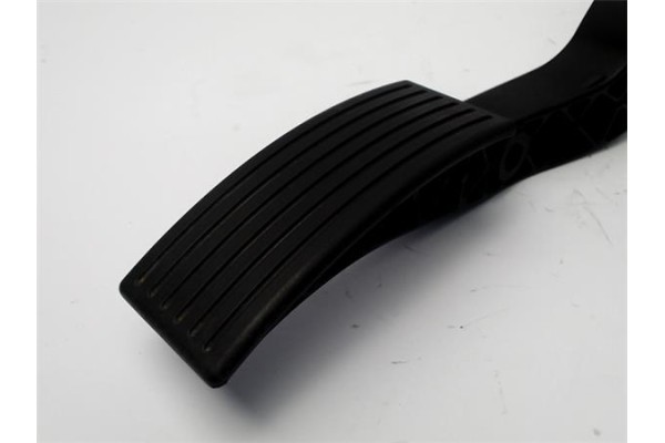 Recambio de pedal acelerador para kia rio (ub) 1.2 basic referencia OEM IAM PA66GF40 3270001RXXX 