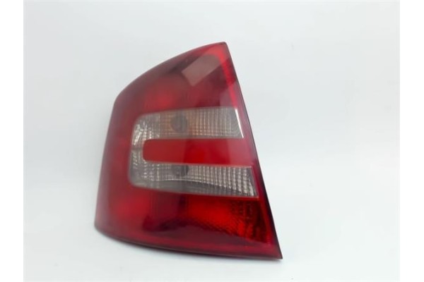 Recambio de piloto trasero izquierdo para skoda octavia combi (1u5) referencia OEM IAM 086651909L  