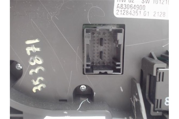 Recambio de mandos climatizador para fiat 500 1.2 referencia OEM IAM 735629323  