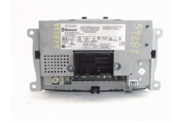 Recambio de radio / cd para fiat 500 1.2 referencia OEM IAM 7356943990  