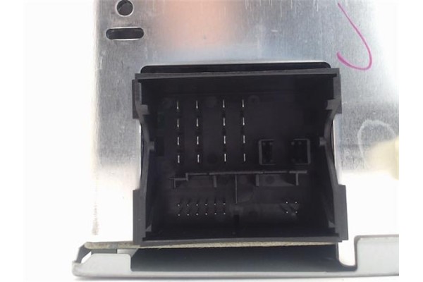 Recambio de radio / cd para ford focus berlina (cap) referencia OEM IAM V013469 6S61-18C815-AG 