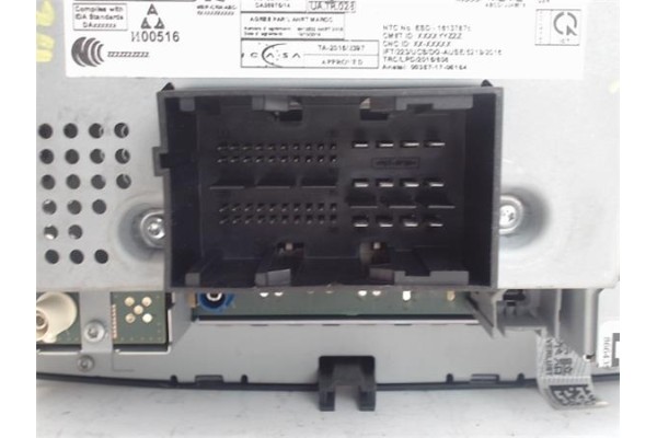 Recambio de radio / cd para fiat 500 1.2 referencia OEM IAM 7356943990  