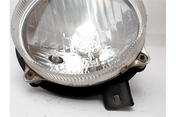 Recambio de faro delantero izquierdo para piaggio porter furgón 1.2 d referencia OEM IAM 330517 330517 