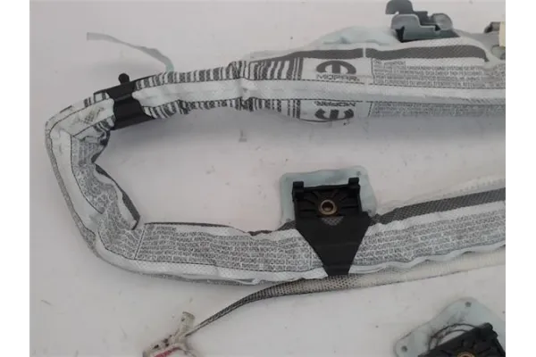 Recambio de airbag lateral delantero izquierdo para fiat 500 1.2 referencia OEM IAM 00520543740  