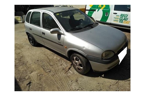 opel corsa b (1993) del año 