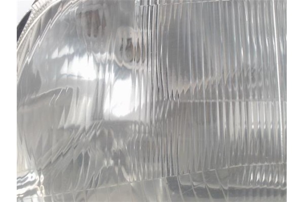 Recambio de faro delantero izquierdo para peugeot 405 berlina referencia OEM IAM   