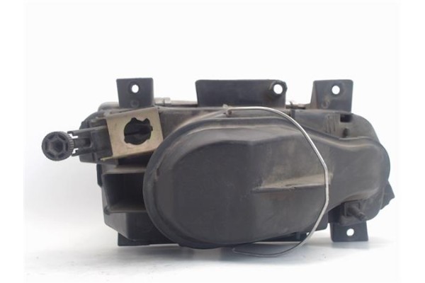 Recambio de faro delantero izquierdo para peugeot 405 berlina referencia OEM IAM   