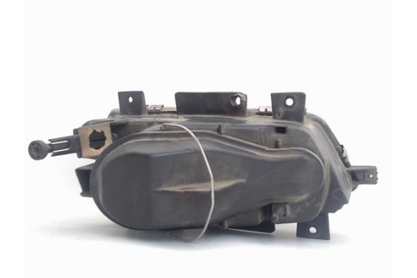 Recambio de faro delantero izquierdo para peugeot 405 berlina referencia OEM IAM   
