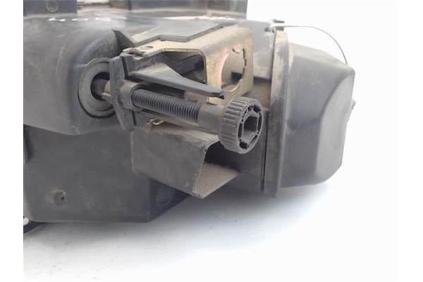Recambio de faro delantero izquierdo para peugeot 405 berlina referencia OEM IAM   