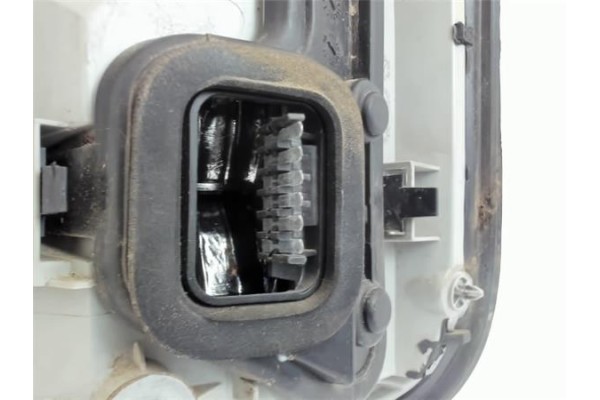 Recambio de piloto trasero izquierdo para opel zafira a referencia OEM IAM 9117444 11A114B 