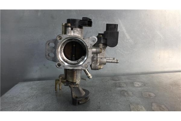 Recambio de caja mariposa aire para toyota yaris (ncp1/nlp1/scp1) 1.0 16v referencia OEM IAM 8945252011 2301F13 