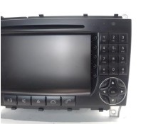 Recambio de radio / cd para mercedes-benz clk (bm 209) coupe referencia OEM IAM A2098205489 A2038270062 