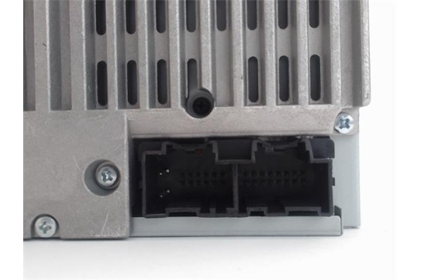 Recambio de radio / cd para chevrolet captiva referencia OEM IAM 96647740  