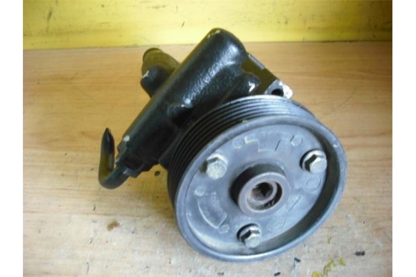 Recambio de bomba servodireccion para renault kangoo 4x4 1.9 rapid referencia OEM IAM 26086665  