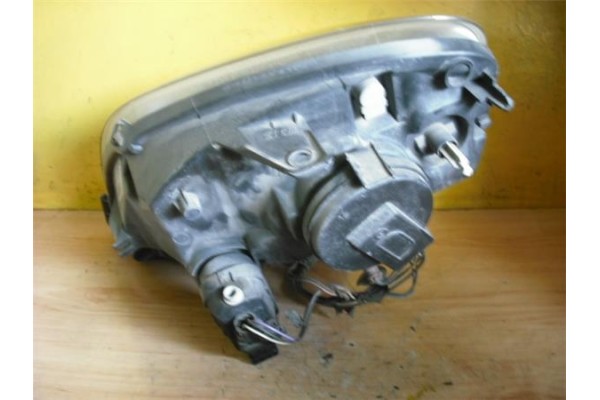 Recambio de faro delantero dcho para renault kangoo 4x4 1.9 rapid referencia OEM IAM 260107401R 260104911R 