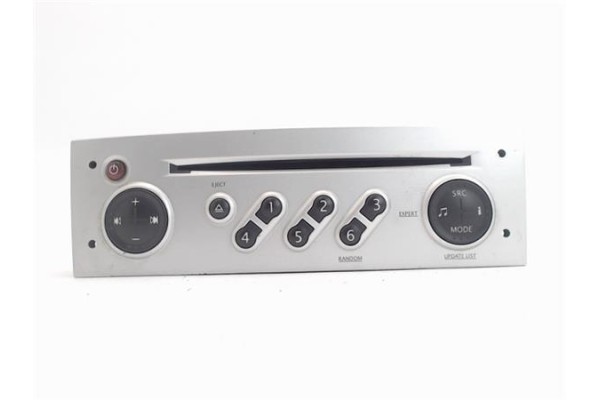 Recambio de radio / cd para renault modus i referencia OEM IAM 8200529115  
