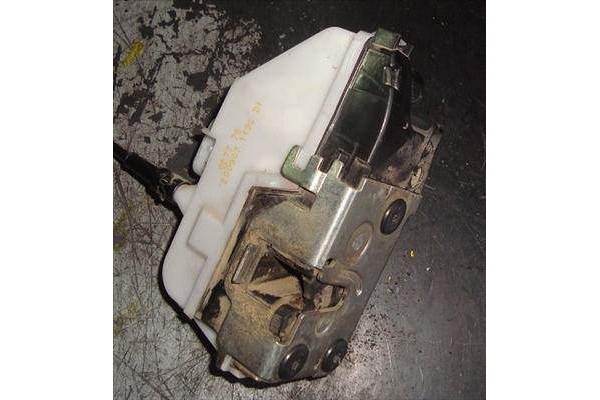 Recambio de cierre electromagnetico delantero derecho para renault megane ii (bm0/1_, cm0/1_) 1.5 dci referencia OEM IAM 8200027