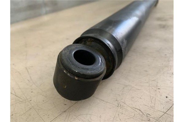 Recambio de amortiguador trasero derecho para nissan navara pickup (d40m) 2.5 dci referencia OEM IAM 56200EB30A 56200EB30B 