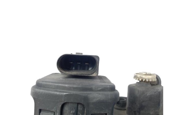 Recambio de faro delantero izquierdo para audi a3 (8l) referencia OEM IAM 8L0941029  