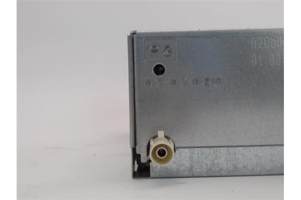 Recambio de radio / cd para citroen c4 picasso referencia OEM IAM 96662670XT  