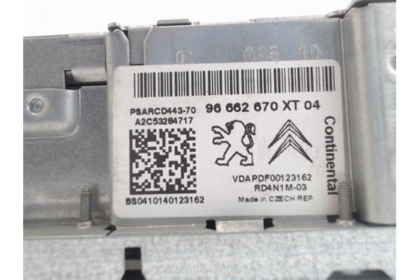 Recambio de radio / cd para citroen c4 picasso referencia OEM IAM 96662670XT  