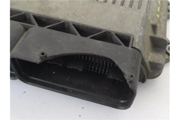 Recambio de centralita para opel combo furgón/ranchera familiar 1.3 cdti 16v referencia OEM IAM 55198929BX 68JGCH9H 