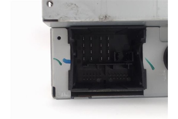 Recambio de radio / cd para ford focus berlina (cap) referencia OEM IAM M013668 CDX-FC214 