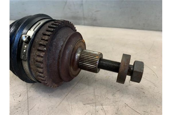 Recambio de palier delantero izquierdo para volkswagen transporter iv furgón (70xa) 2.5 tdi referencia OEM IAM JZW407449FX  