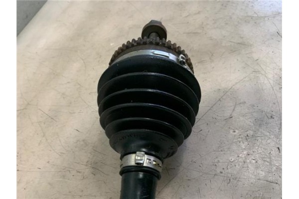 Recambio de palier delantero izquierdo para volkswagen transporter iv furgón (70xa) 2.5 tdi referencia OEM IAM JZW407449FX  